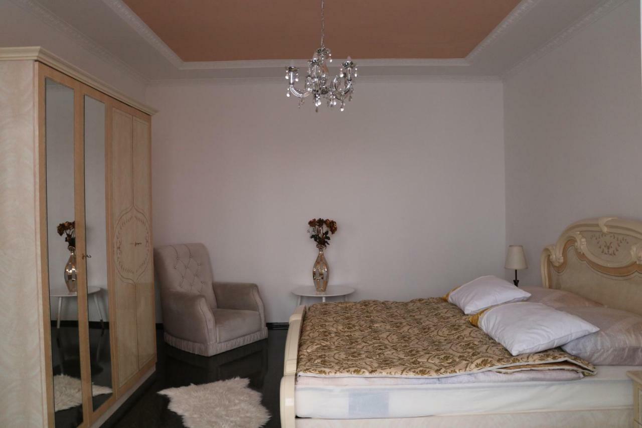 The Lakehouse Villa Neusiedl Am See Wienerstrasse 8 Esterno foto